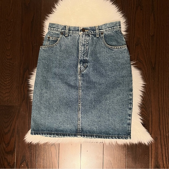 Vintage Guess denim jean skirt - Picture 2 of 7